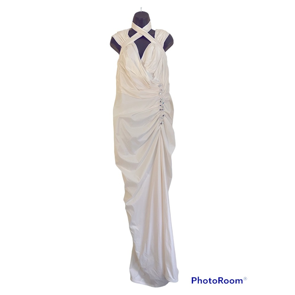 Tadashi Shoji white gown!